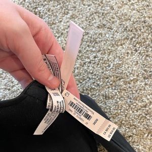 NWT lightly lined full-coverage bra